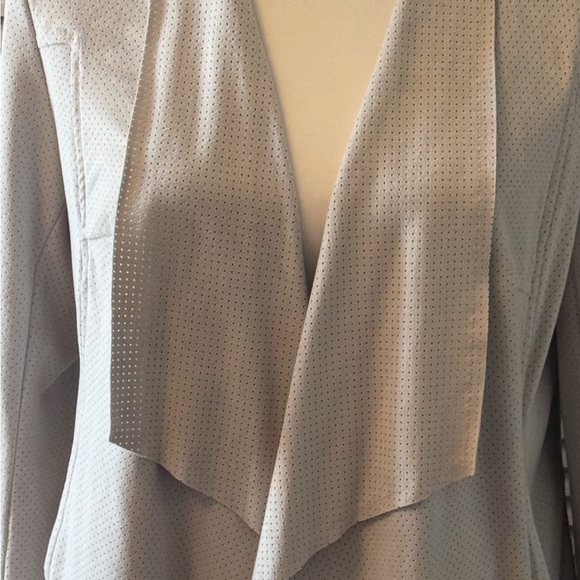 Gray open front jacket - Picture 2 of 6
